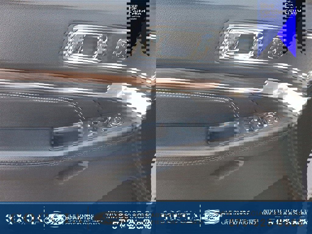 Certified 2016 Ford Explorer Limited w/ Equipment Group 301A image 12