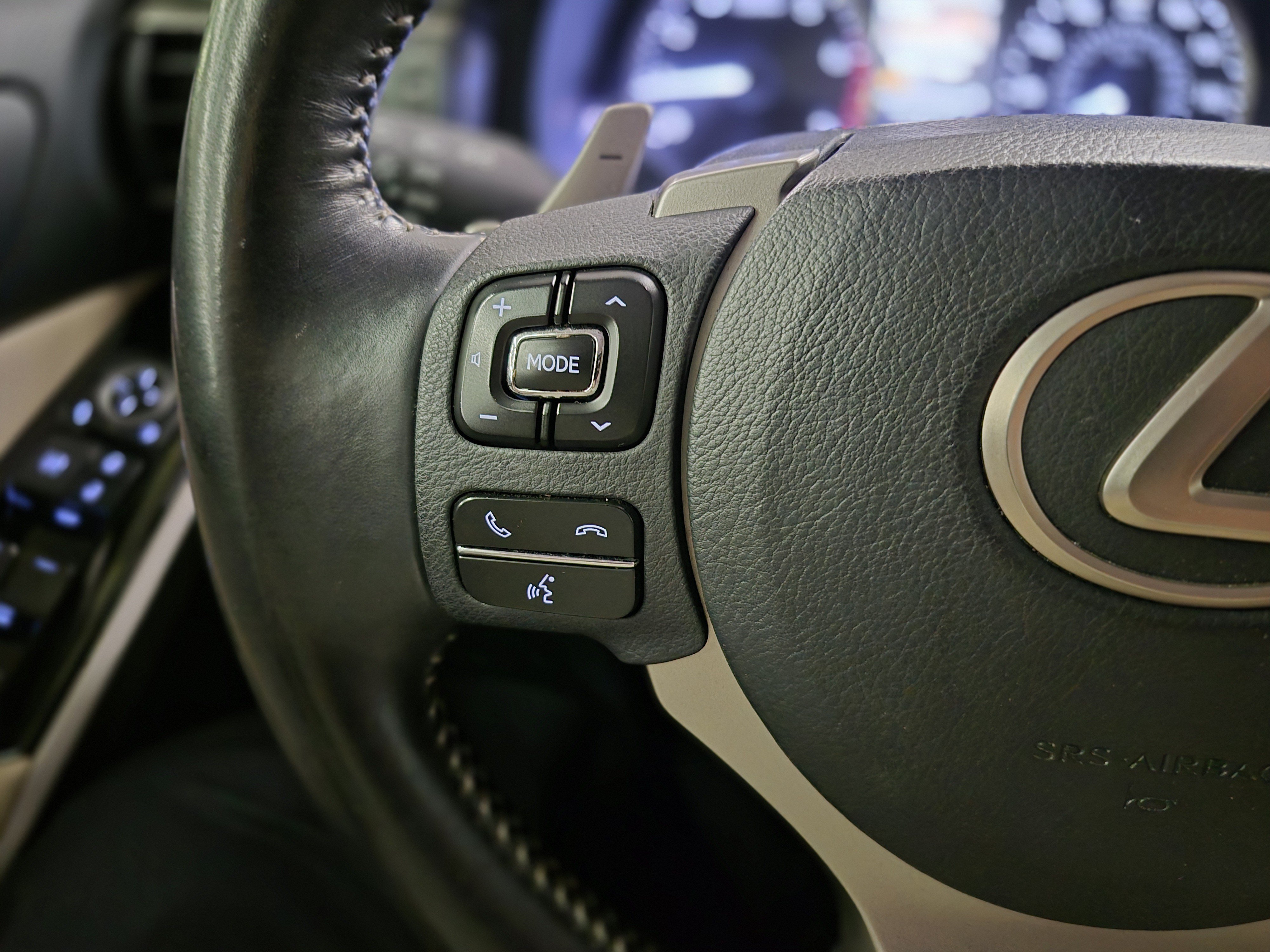 Used 2020 Lexus IS 300 w/ Accessory Package RWD image 25
