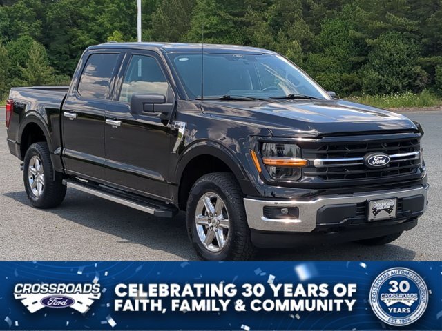 Certified 2025 Ford F150 XLT w/ Equipment Group 301A Standard AWD/4WD image 1