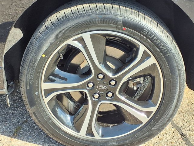 Certified 2024 Ford Edge ST AWD/4WD image 28