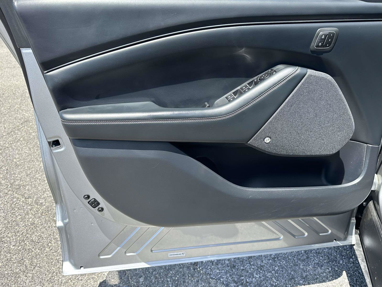 Certified 2021 Ford Mustang Mach-E Premium AWD/4WD image 17