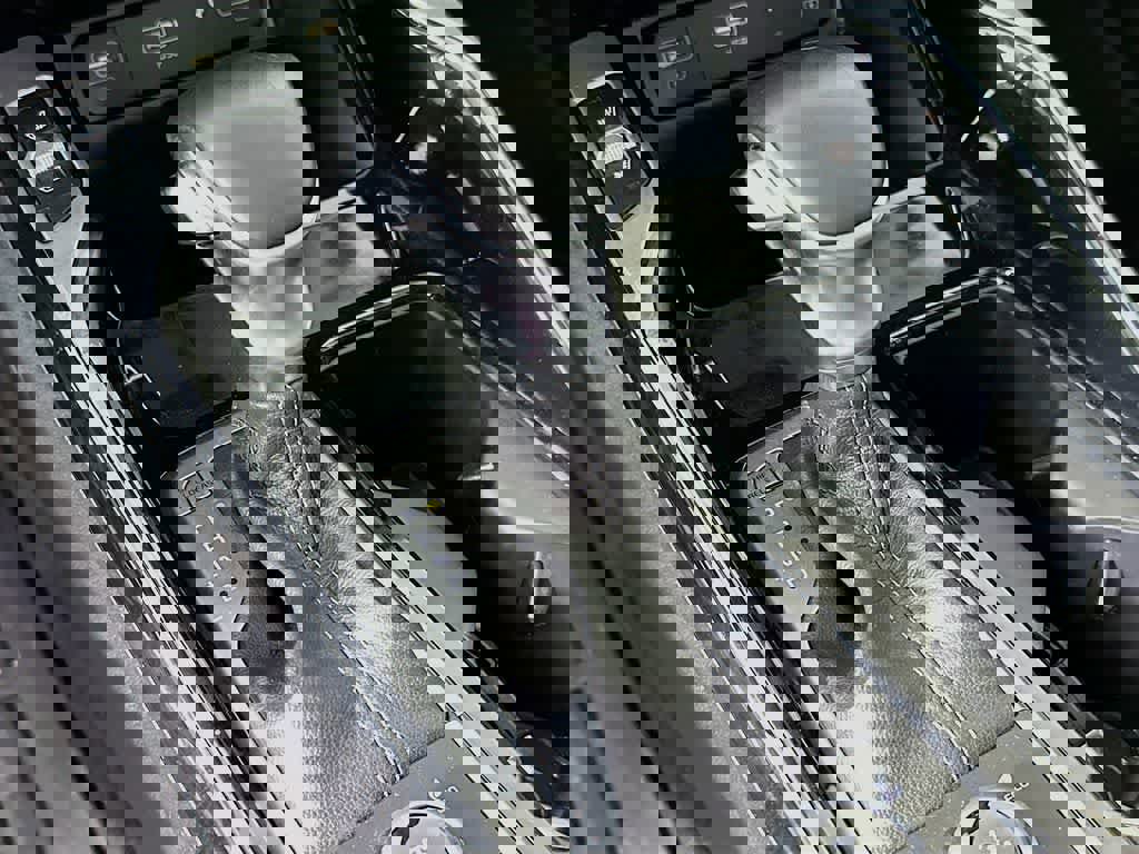 Used 2021 Kia Sorento SX Prestige image 21