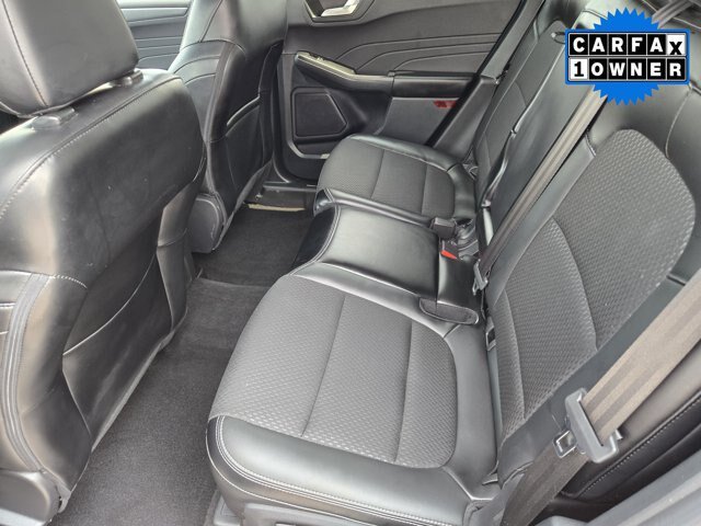 Certified 2025 Ford Escape SE FWD image 28