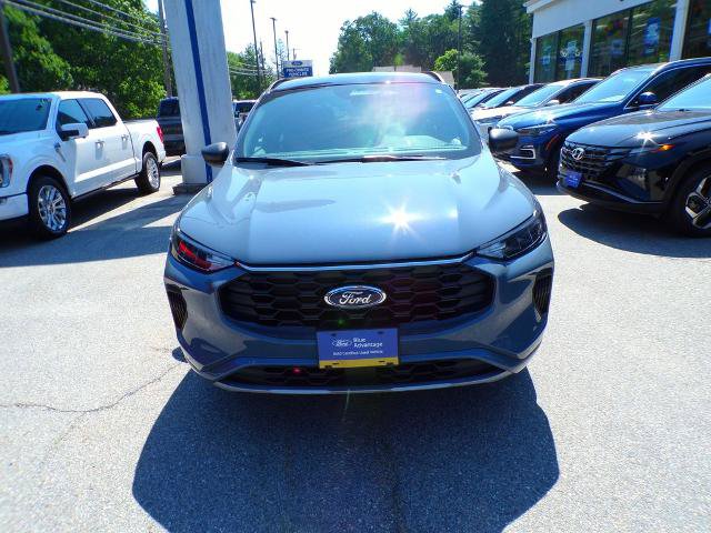 Certified 2023 Ford Escape ST-Line w/ Tech Pack #1 AWD/4WD image 2