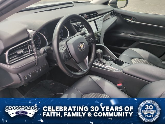 Used 2019 Toyota Camry SE FWD image 16