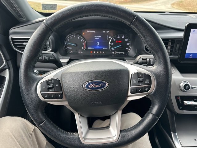 Certified 2022 Ford Explorer XLT w/ Equipment Group 202A image 29