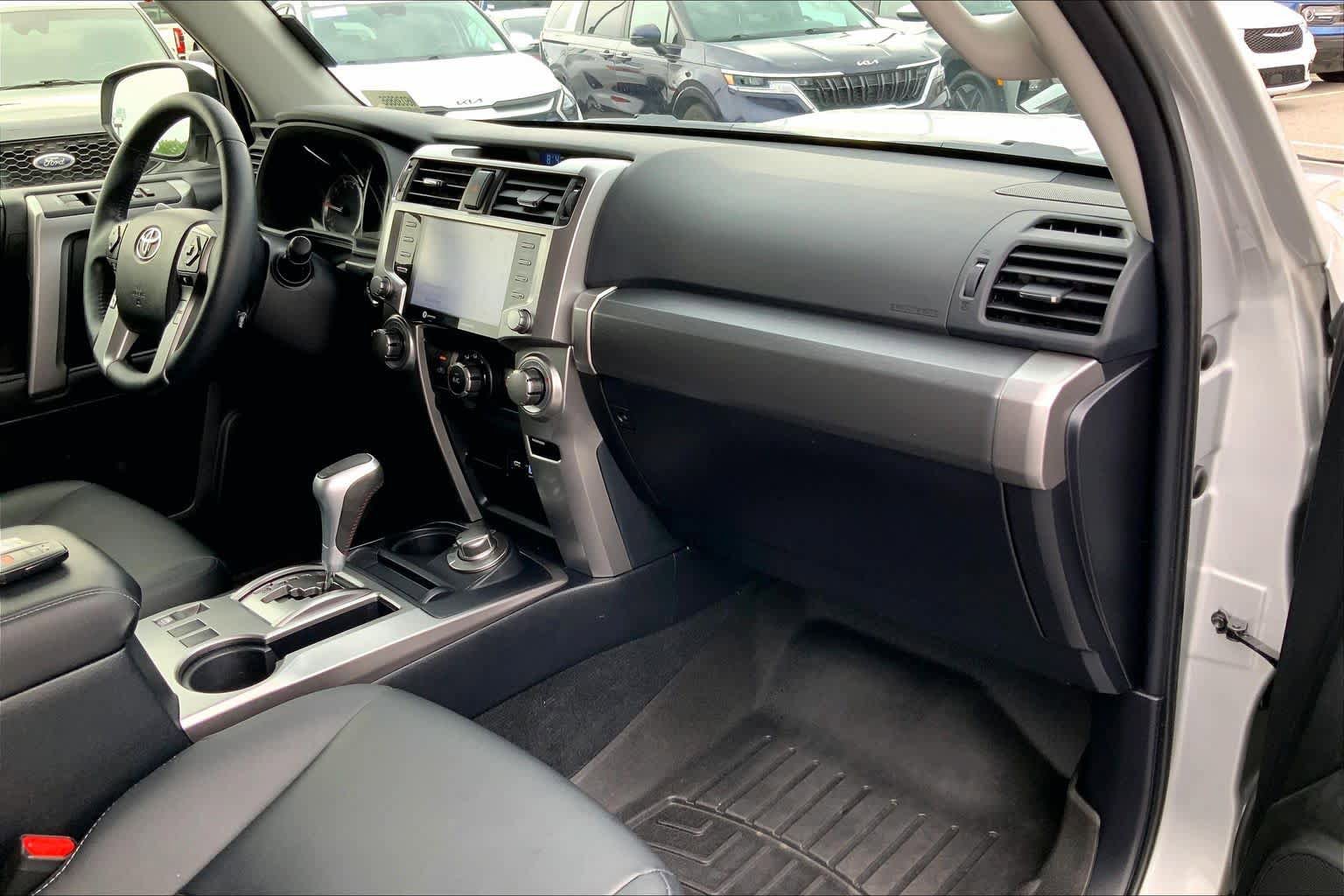Used 2022 Toyota 4Runner TRD Sport w/ Technology Package AWD/4WD image 17
