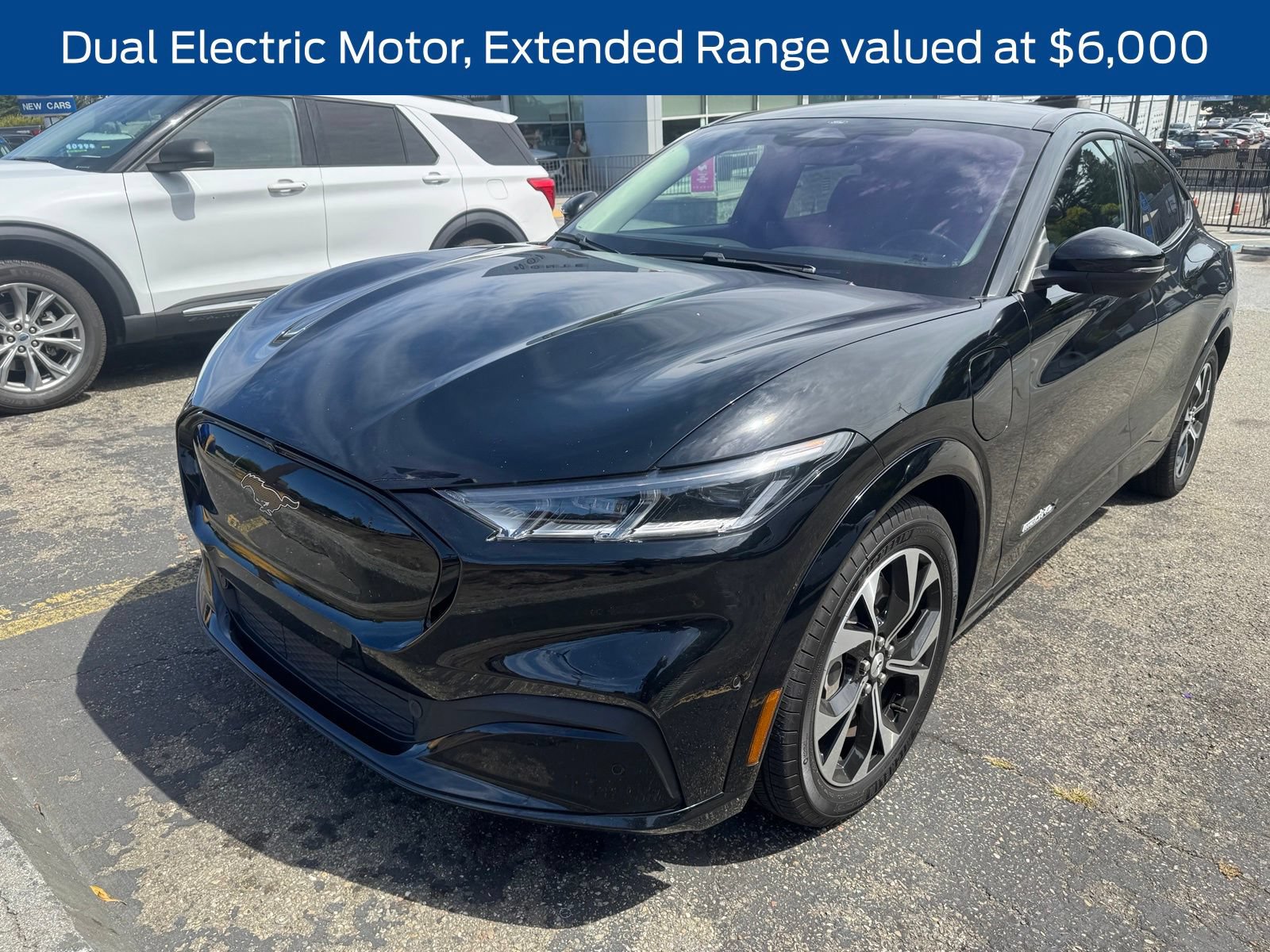 Certified 2022 Ford Mustang Mach-E Premium AWD/4WD image 4