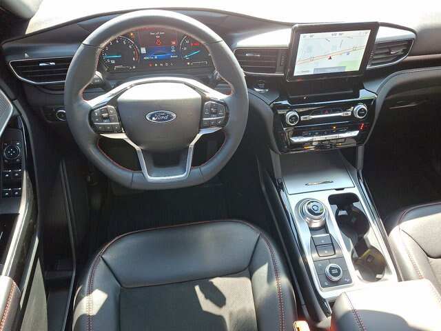 Certified 2024 Ford Explorer ST-Line w/ Class IV Trailer Tow Package AWD/4WD image 13