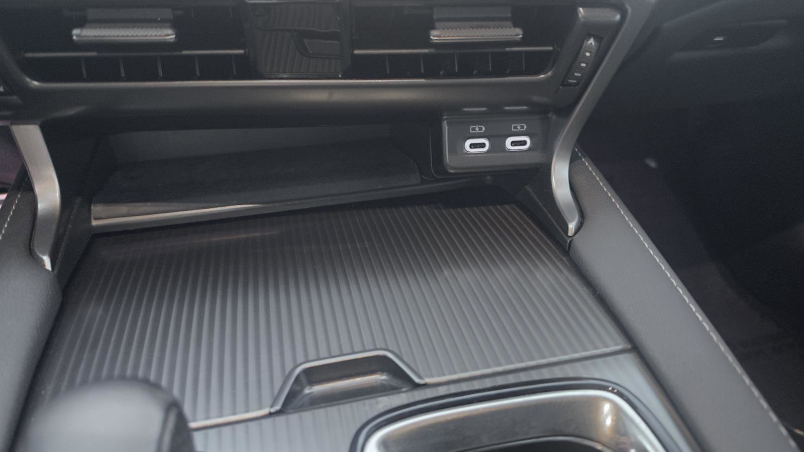 Used 2024 Lexus RX 500h F Sport image 20