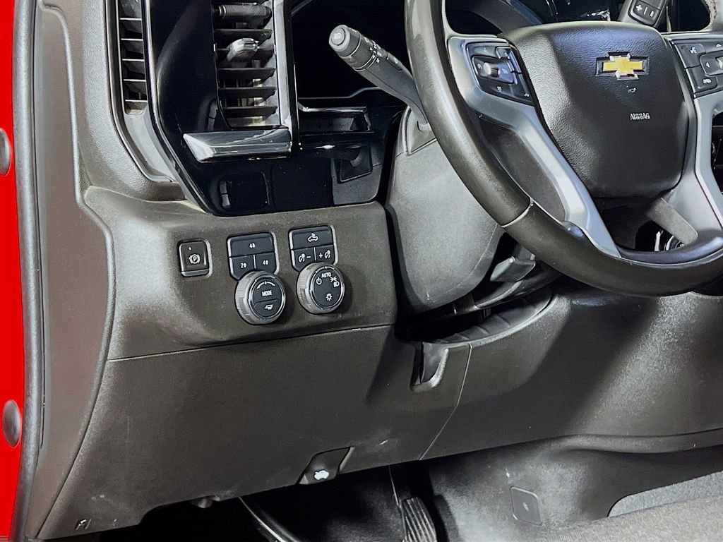 Used 2024 Chevrolet Silverado 2500 LT w/ Snow Plow Prep/Camper Package image 12
