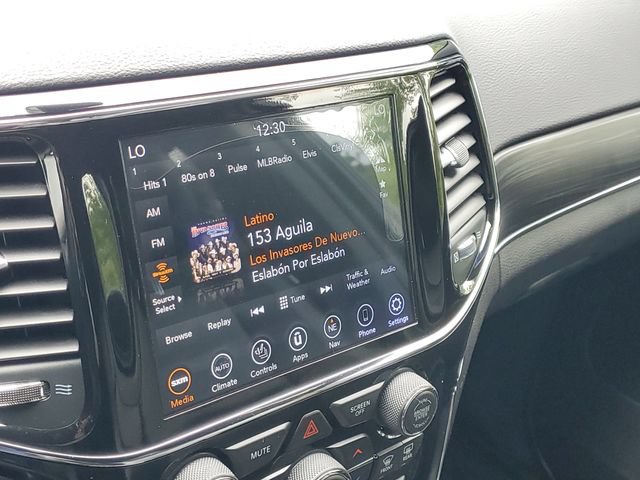 Used 2019 Jeep Grand Cherokee Limited AWD/4WD image 24