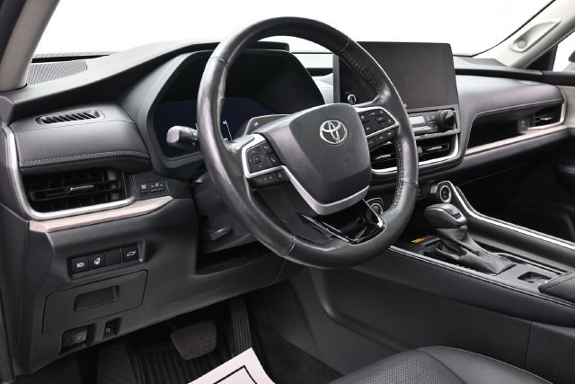 Used 2024 Toyota Grand Highlander AWD image 15