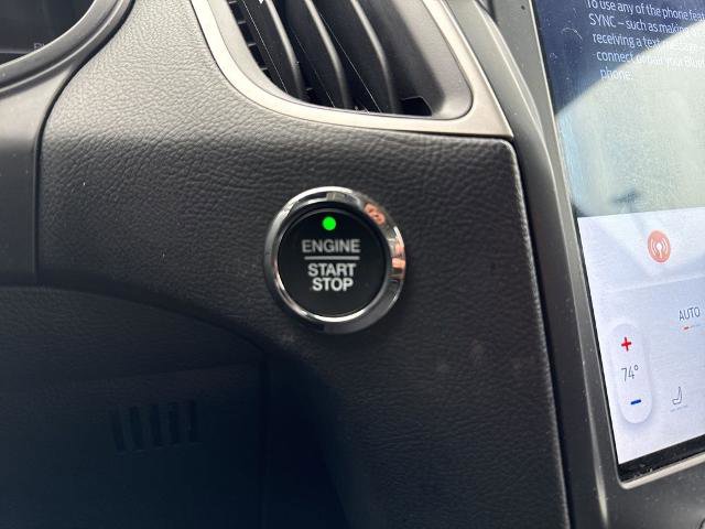 Certified 2024 Ford Edge SEL AWD/4WD image 12