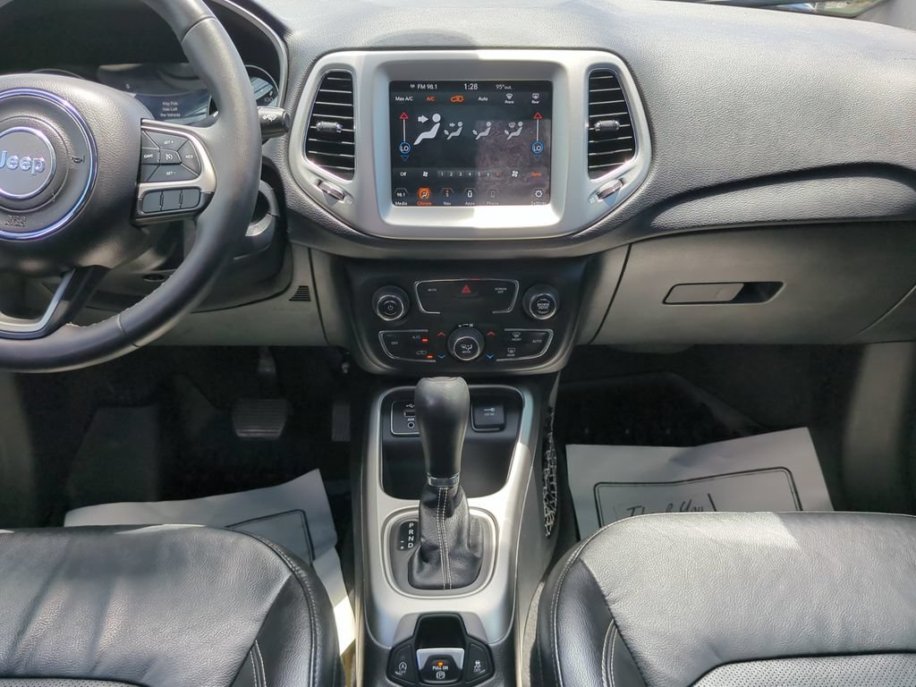Used 2021 Jeep Compass Latitude w/ Sun and Sound Group FWD image 18