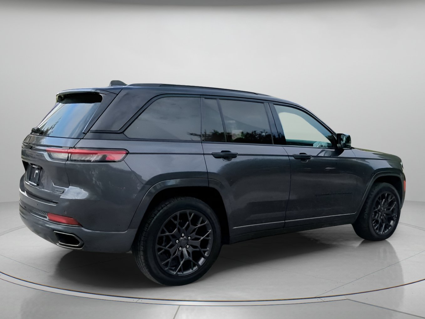 Used 2025 Jeep Grand Cherokee Summit w/ Obsidian Package AWD/4WD image 29