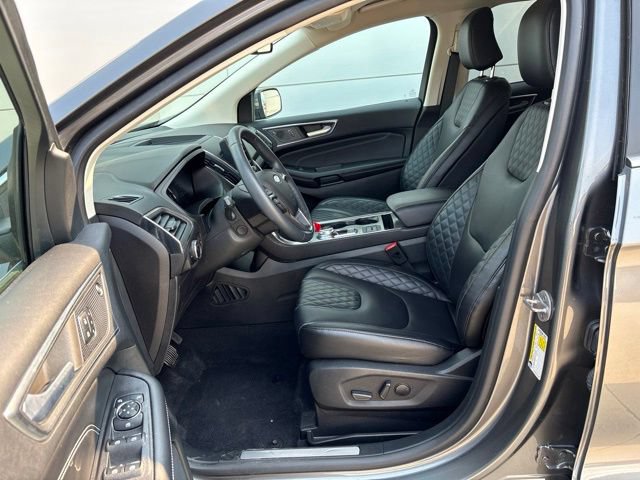 Certified 2023 Ford Edge Titanium w/ Equipment Group 301A AWD/4WD image 9