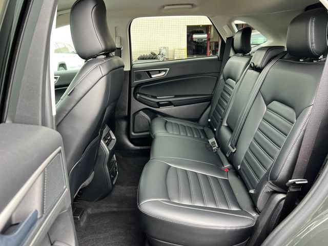 Certified 2024 Ford Edge SEL w/ Convenience Package AWD/4WD image 5
