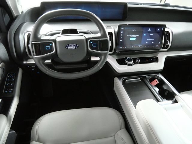 Certified 2025 Ford Expedition Max Active AWD/4WD image 4