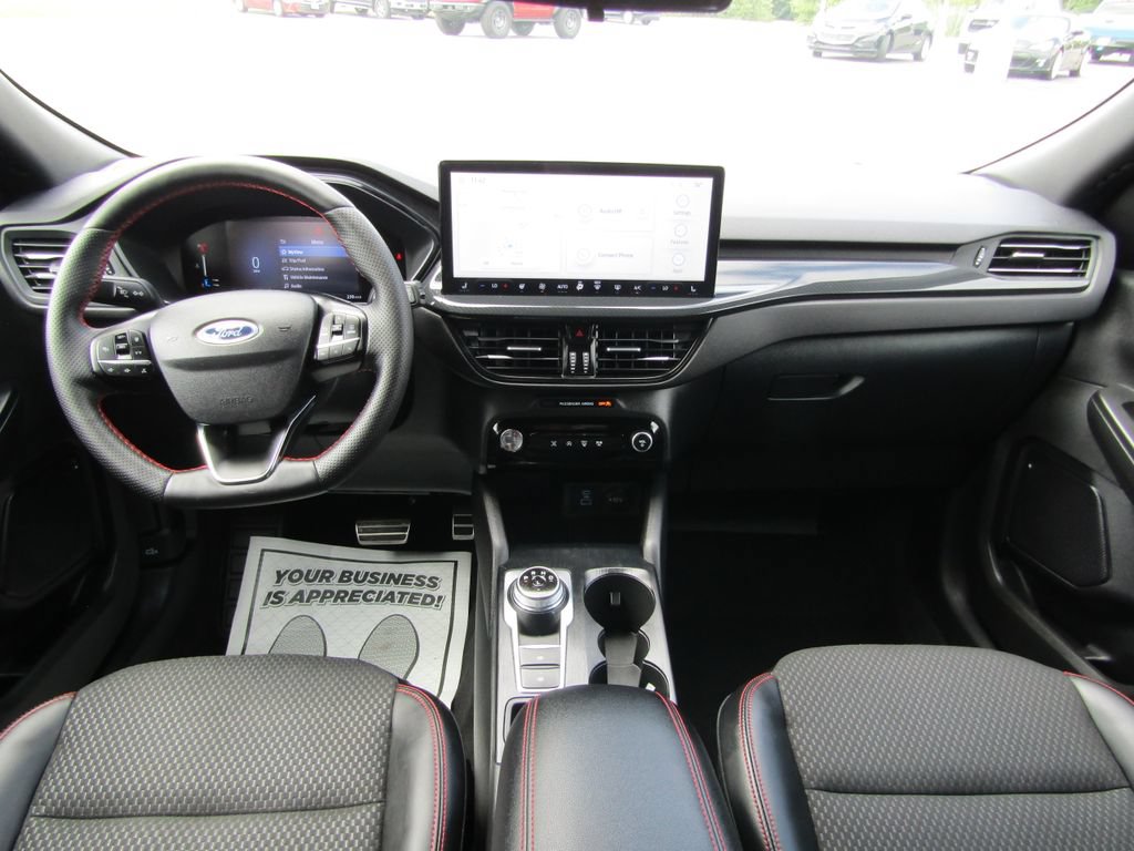 Certified 2023 Ford Escape ST-Line w/ Tech Pack #1 AWD/4WD image 12