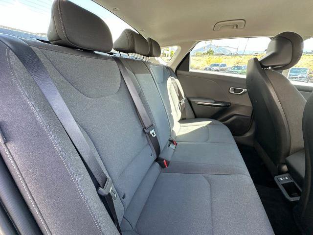Used 2025 Kia K4 FWD image 34
