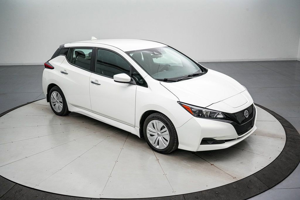 Used 2023 Nissan Leaf S image 8