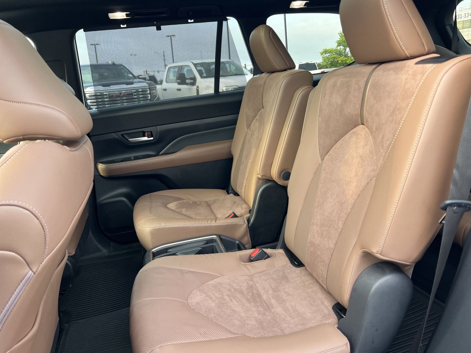 Used 2026 Toyota Grand Highlander AWD Hybrid image 25