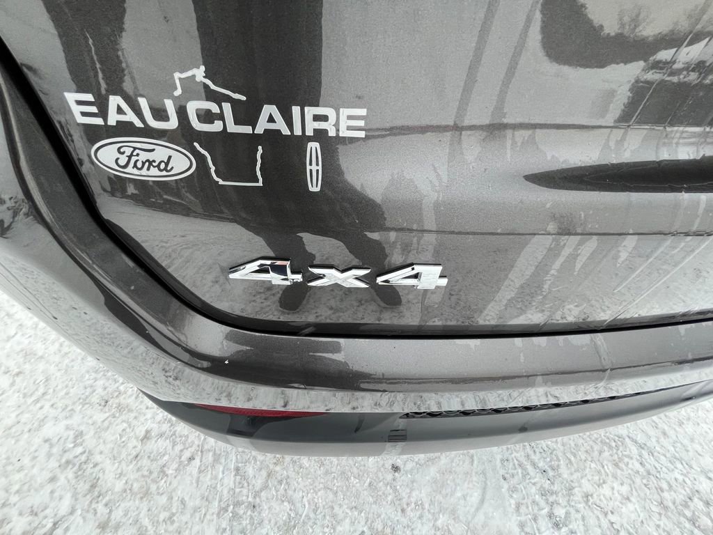 Used 2018 Jeep Compass Latitude image 28