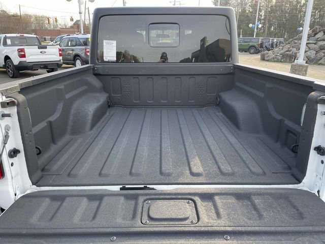 Used 2023 Jeep Gladiator Sport image 8