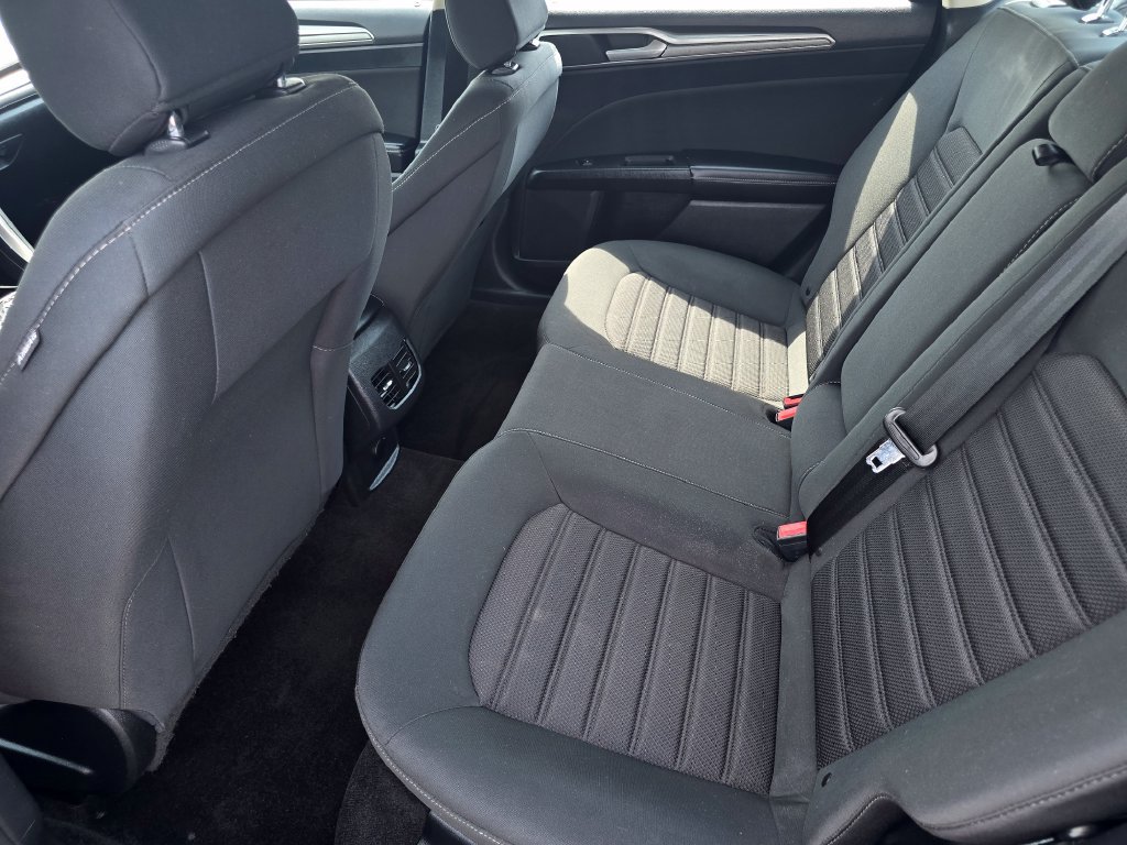 Certified 2020 Ford Fusion SE FWD image 10