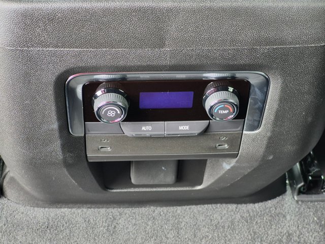 Used 2025 Chevrolet Tahoe RST AWD/4WD image 32