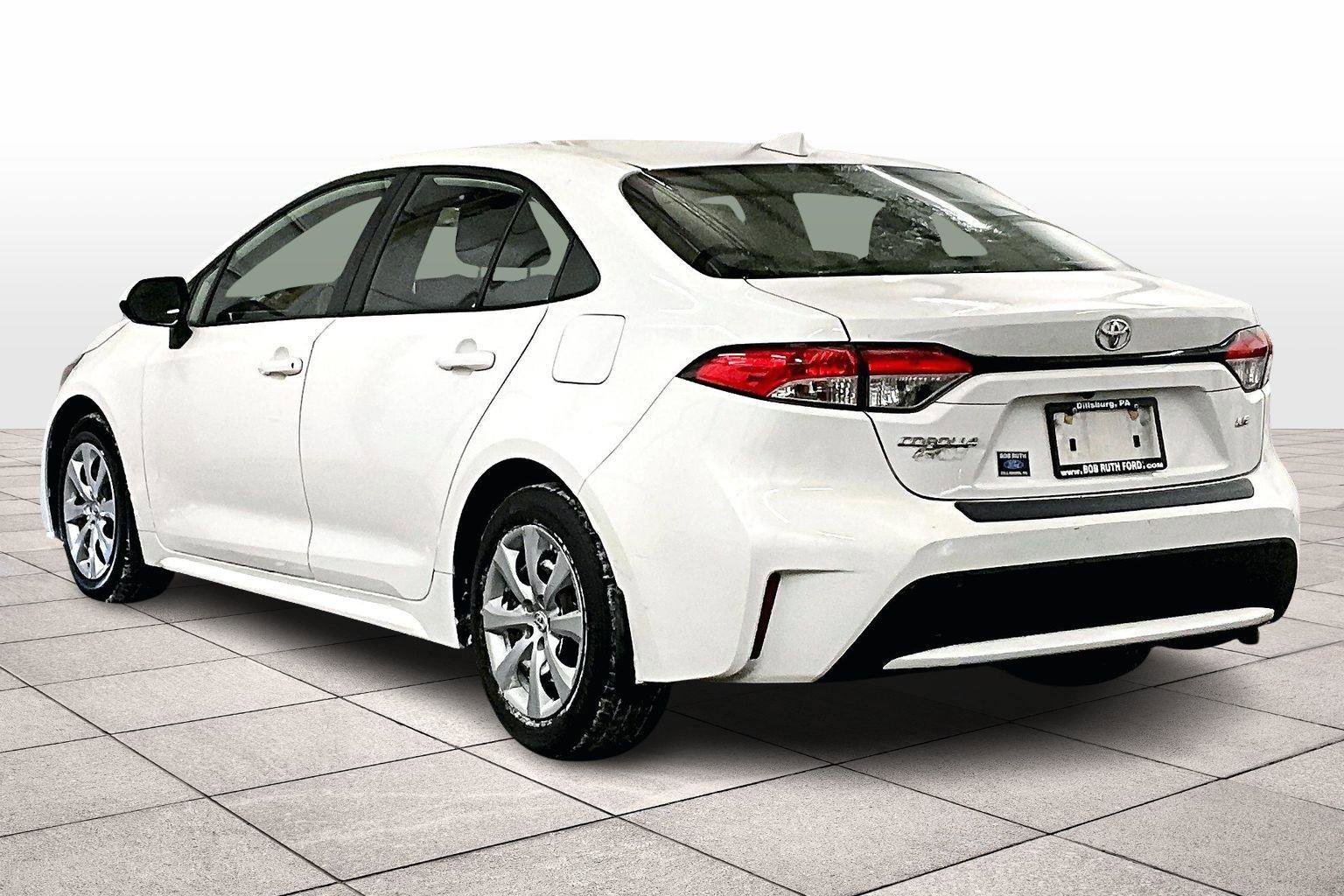 Used 2020 Toyota Corolla LE image 10