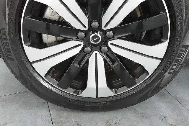 Used 2023 Volvo XC60 T8 Plus AWD/4WD image 35