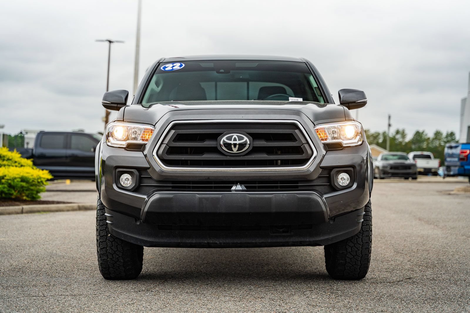 Used 2022 Toyota Tacoma SR5 w/ Technology Package RWD video 2