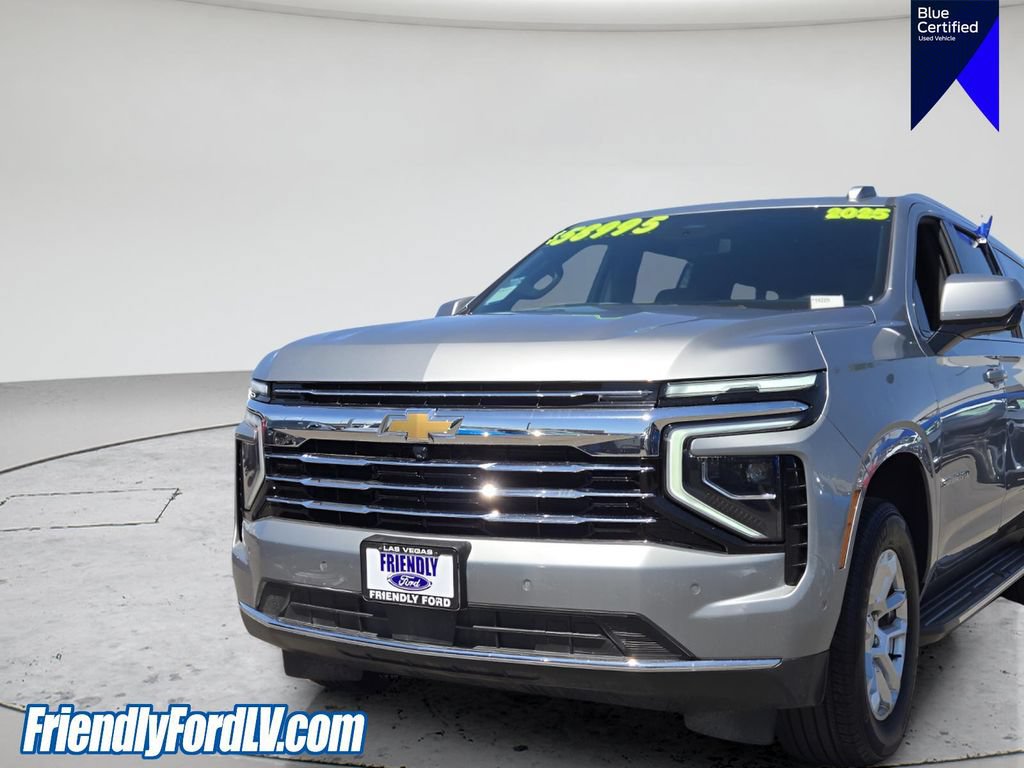 Used 2025 Chevrolet Suburban LT AWD/4WD image 9