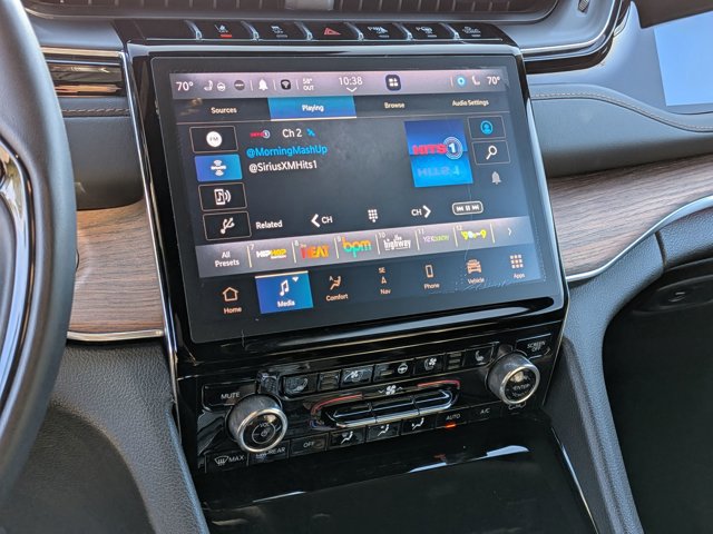 Used 2023 Jeep Grand Cherokee L Summit w/ High Altitude Package image 21