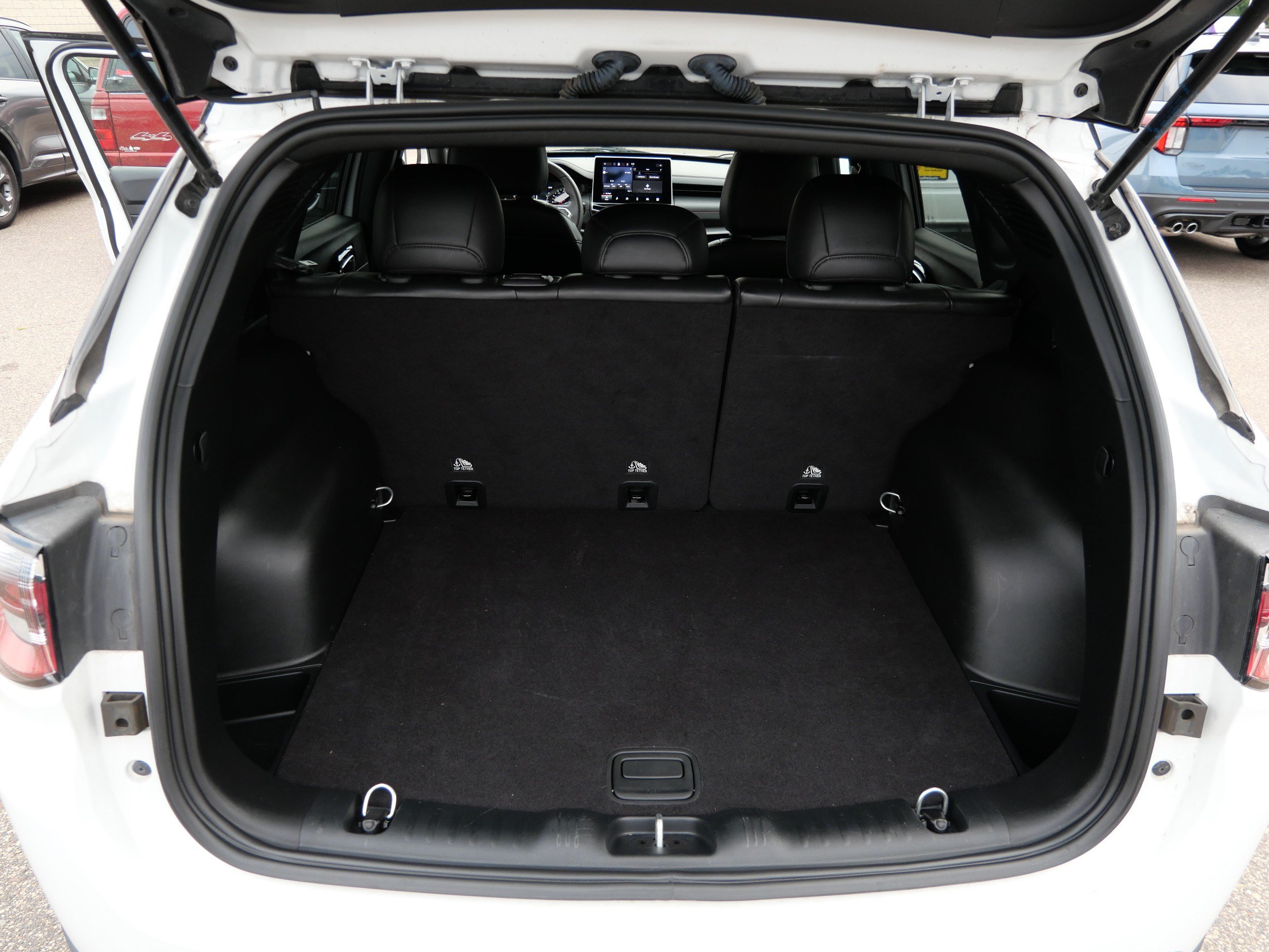 Used 2023 Jeep Compass Trailhawk AWD/4WD image 18