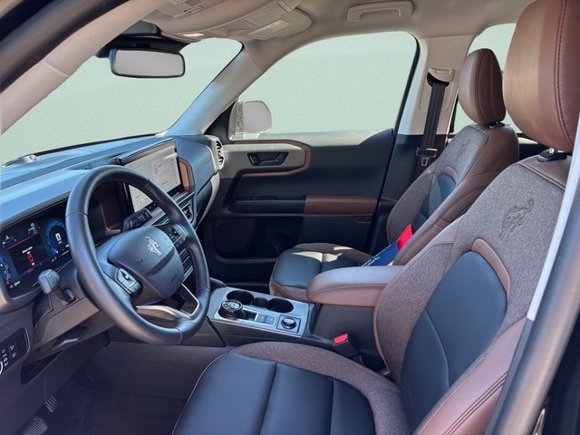 Certified 2025 Ford Bronco Sport Outer Banks w/ Outer Banks Tech Package+ AWD/4WD image 4