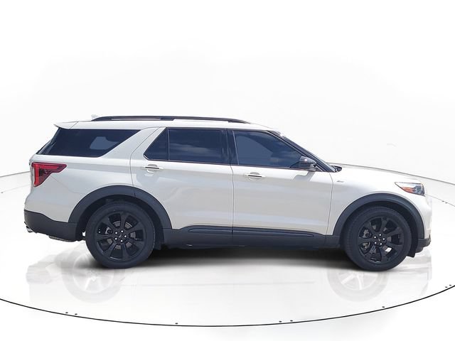 Certified 2023 Ford Explorer ST-Line w/ Class IV Trailer Tow Package RWD image 4