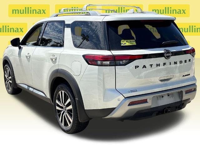 Used 2024 Nissan Pathfinder Platinum w/ Black Appearance Package FWD image 10