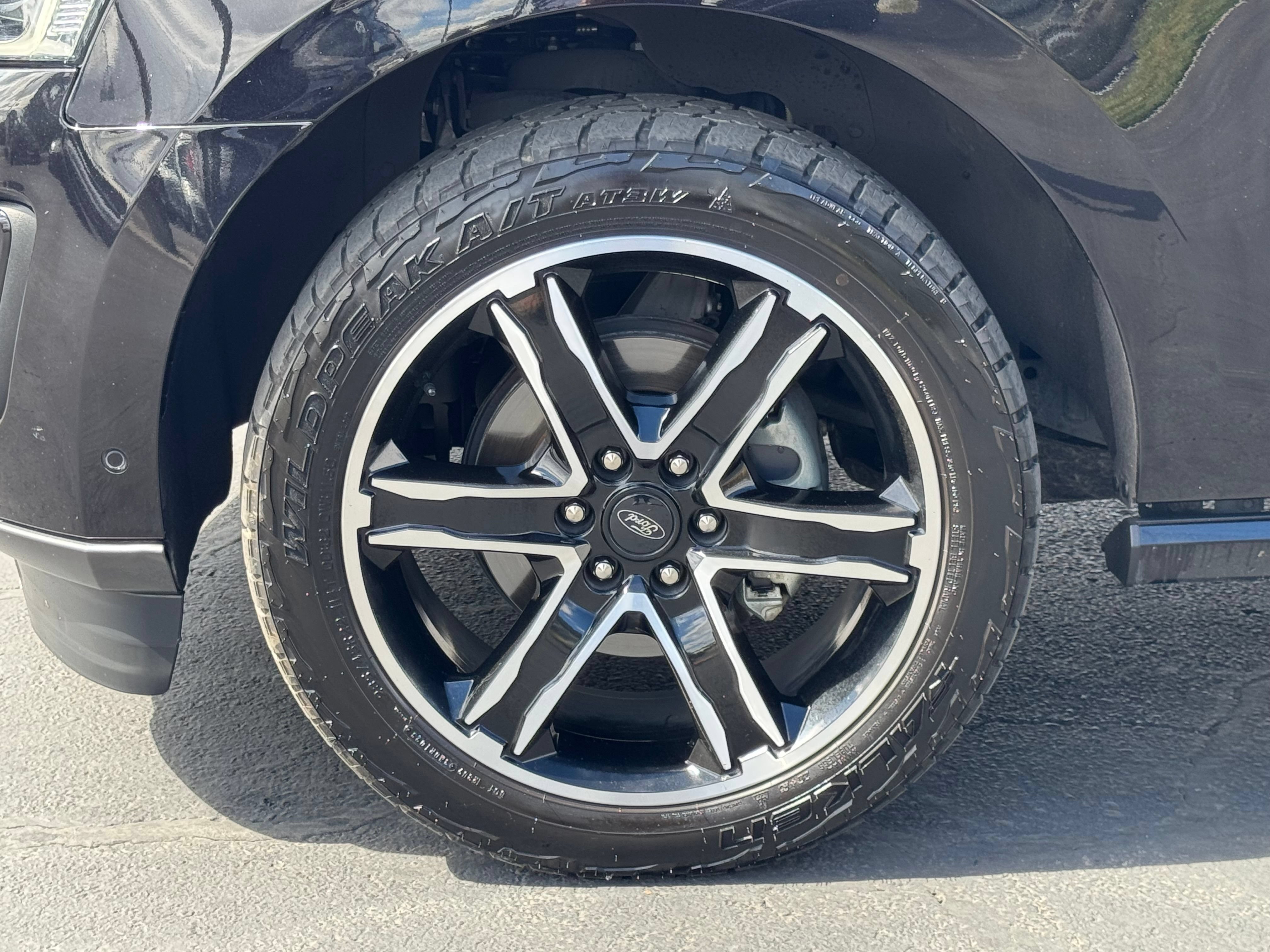 Certified 2020 Ford Expedition Limited w/ Equipment Group 303A AWD/4WD image 86