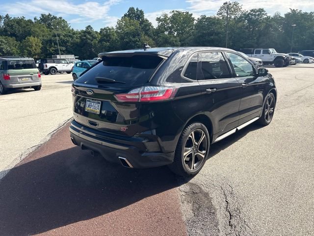 Certified 2019 Ford Edge ST w/ Cold Weather Package AWD/4WD image 25