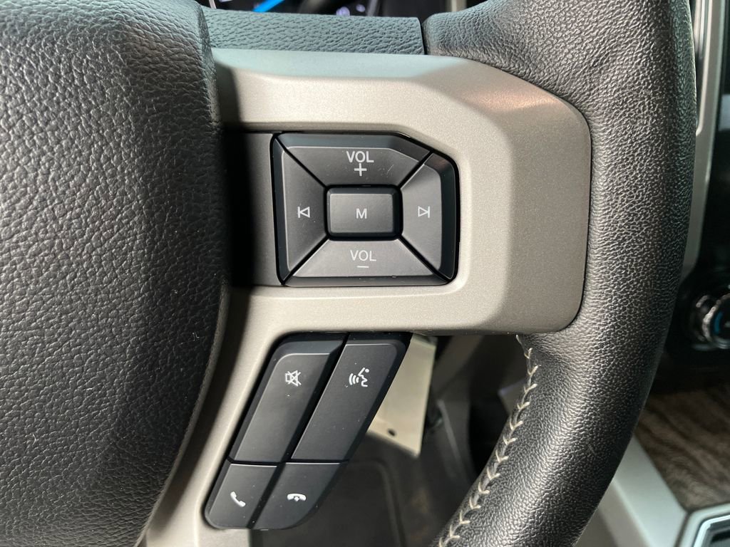 Certified 2019 Ford F250 Lariat w/ Chrome Package image 18