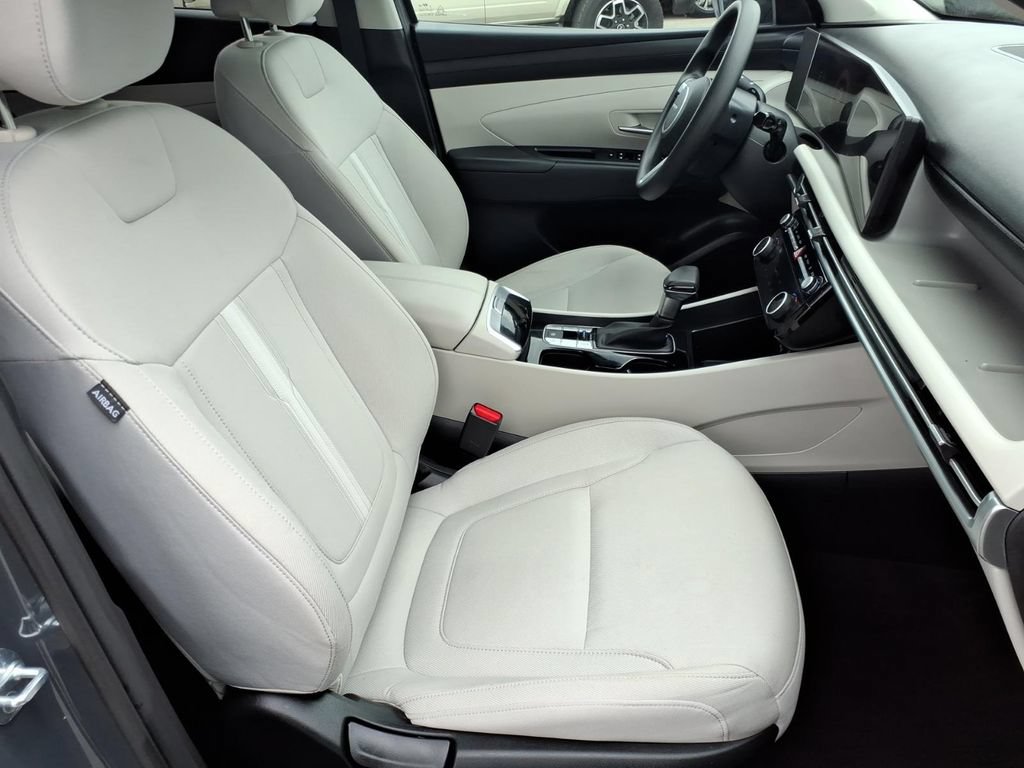 Used 2026 Hyundai Tucson SEL AWD/4WD image 3