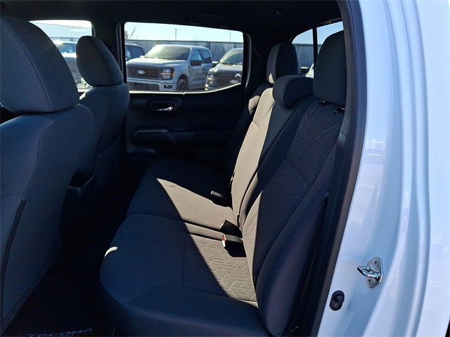 Used 2018 Toyota Tacoma TRD Off-Road image 10