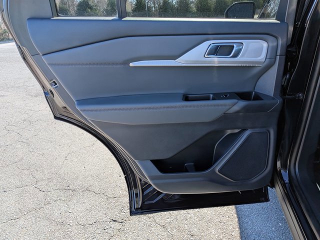 Certified 2025 Ford Explorer Active w/ Active Comfort Package image 25