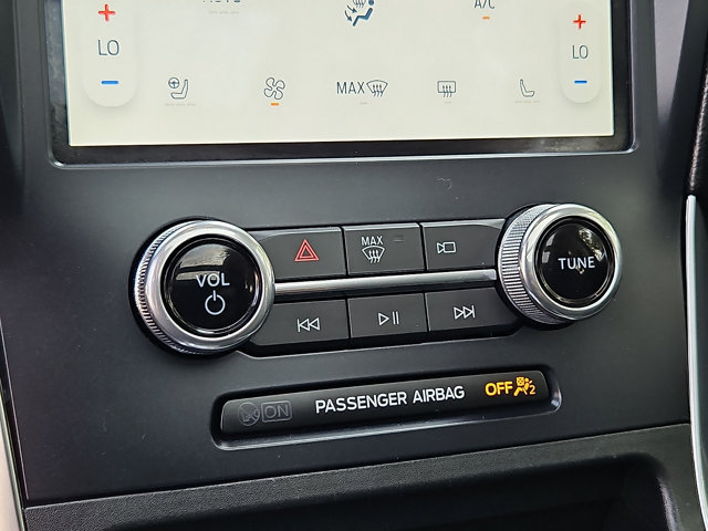 Certified 2022 Ford Edge Titanium AWD/4WD image 24
