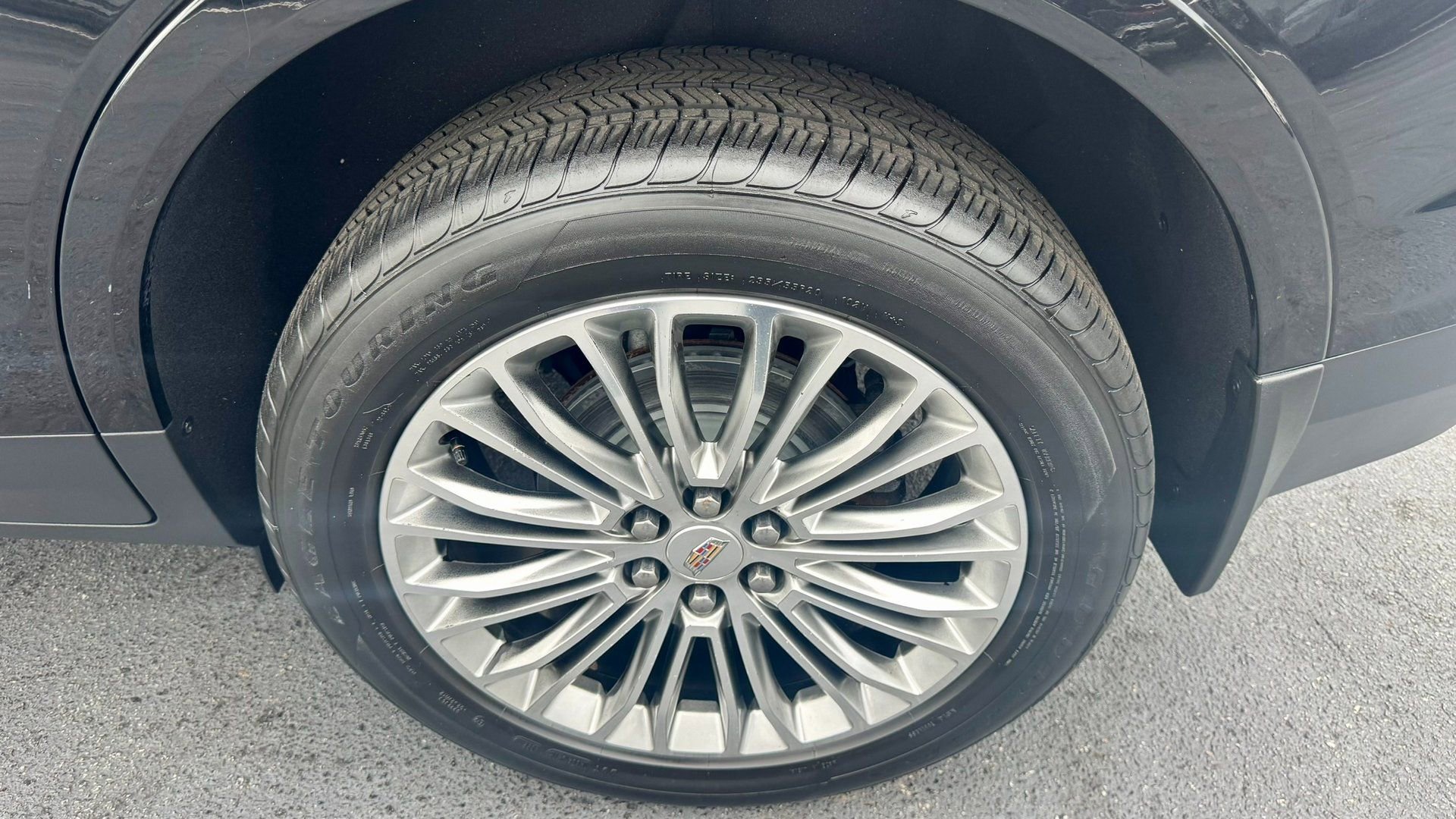 Used 2018 Cadillac XT5 Luxury w/ Driver Awareness Package image 20