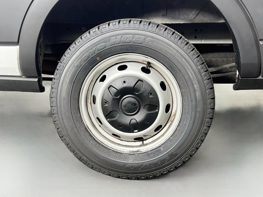 Certified 2019 Ford Transit 250 148 Low Roof RWD image 34