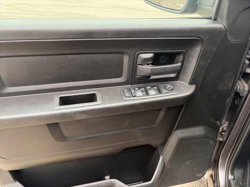 Used 2019 RAM 1500 Express image 11